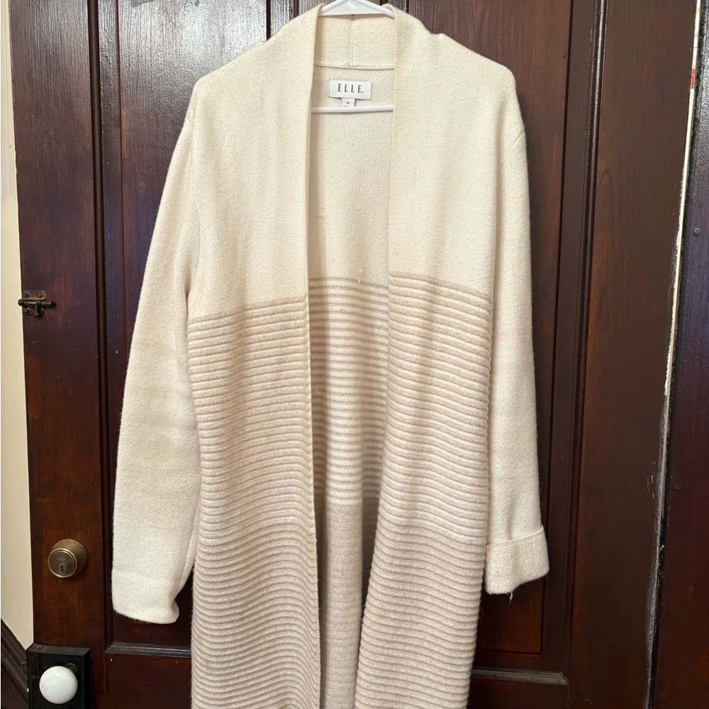 Elle Women's Elegant Cream Ribbed Cardigan